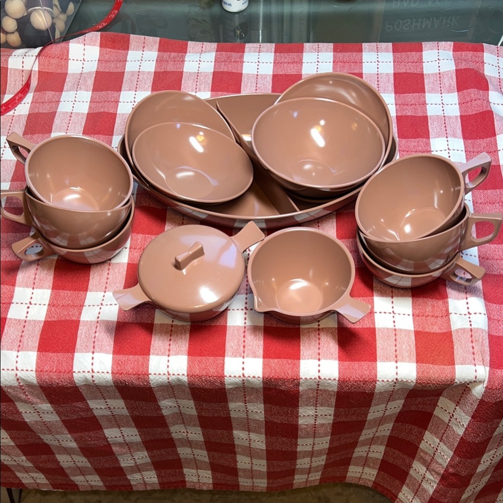 Mid-Century Modern Mar-Crest Melmac Mauve Melamine 14 Piece Dish Set